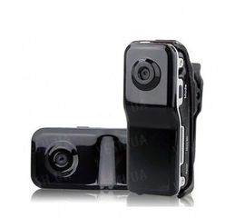 Бюджетный пластиковый 720х480 миниатюрный видеорегистратор с записью на micro SD карты памяти до 8 Gb (модель MD-180), фото 1