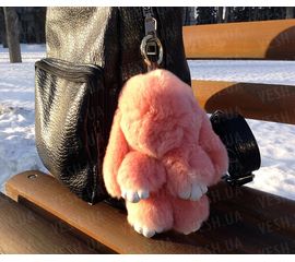 Меховой брелок (персиковый) на сумку в виде зайчика (Натуральный мех), фото 1