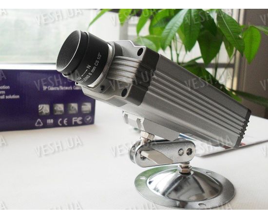 Беспроводная Wi-Fi внутрення цветная IP видео камера с ИК подсветкой (модель FOSCAM FI8902W), фото 1