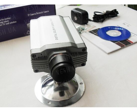 Беспроводная Wi-Fi внутренняя цветная IP видео камера с ИК подсветкой (модель FOSCAM FI8902W), фото 2