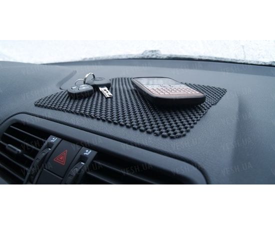 Товар распродан - Коврик в авто &quot;антискольжение&quot; - Липкие коврики автомобилные, фото 2