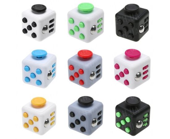 Товар распродан - Кубик антистресс с кнопками. Белый с розовыми кнопками - Развивающие игрушки, фото 1